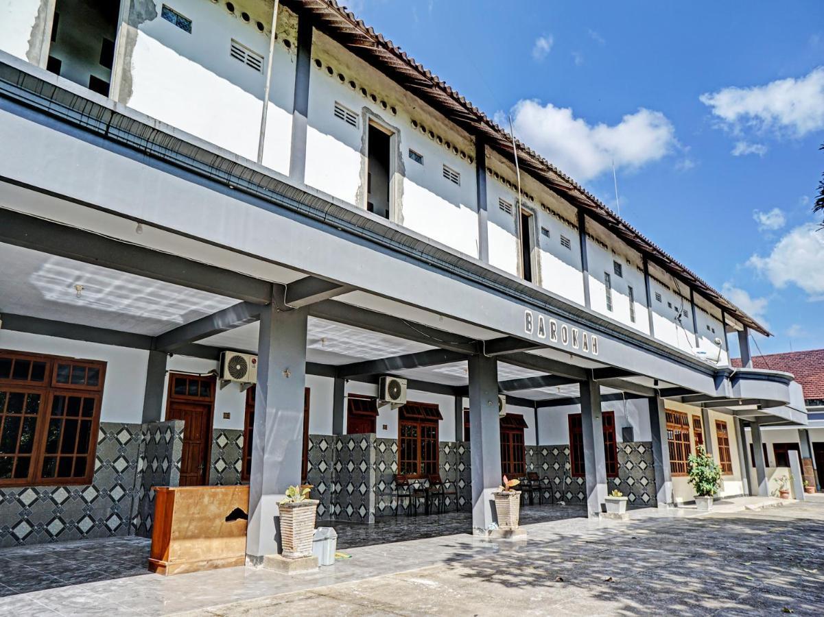 Oyo 92869 Hotel Nusantara Banyuwangi  Exteriör bild