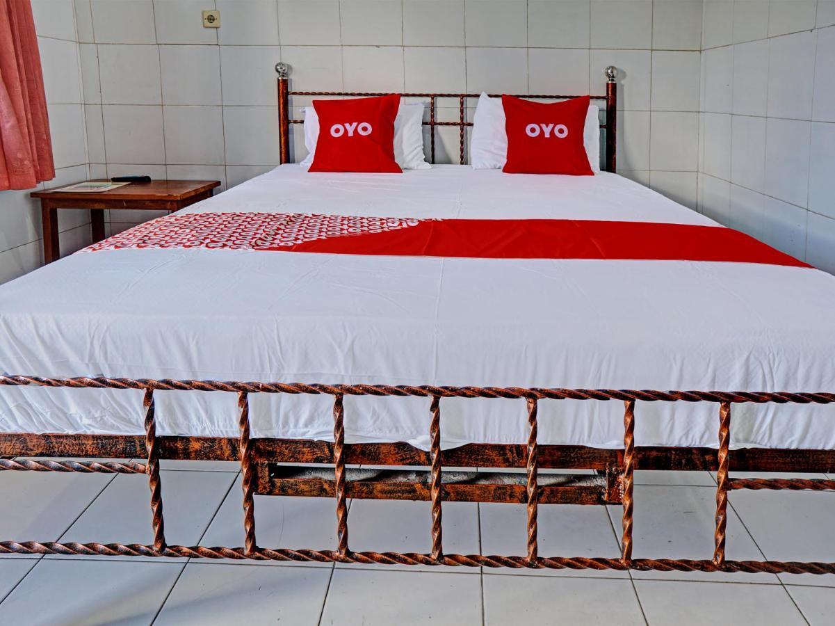 Oyo 92869 Hotel Nusantara Banyuwangi  Exteriör bild